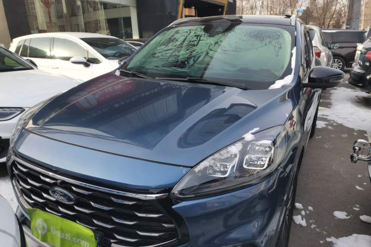 Used Ford Escape 2020 EcoBoost 245 Four-Wheel Drive Luxury Edition
