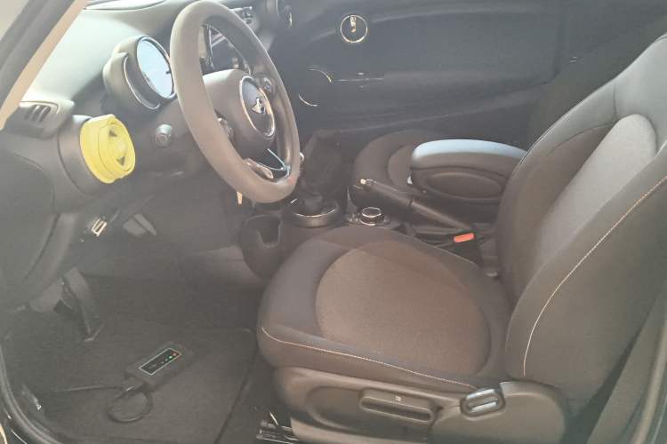 Used  MINI 2016 1.2T ONE Pioneer Edition
