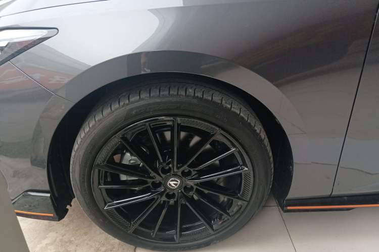 Used Changan UNI-V 2023 2.0T Leading-Speed Edition
