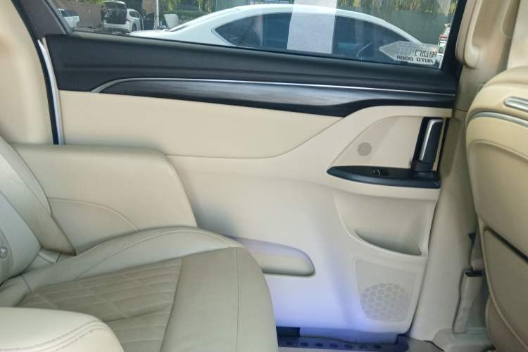 Used Buick GL8 2023 ES Lu Zun Luxury Model
