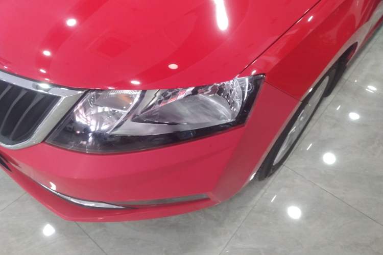 Used Skoda Rapid Spaceback 2018 1.6L Automatic Comfort Edition