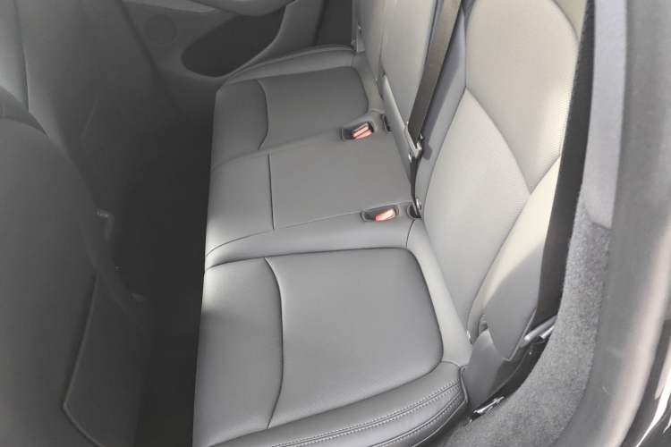 Used Tesla Model Y 2025 Rear-Wheel-Drive Version