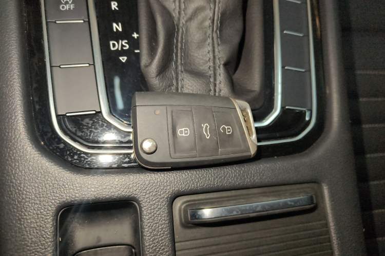 Used Volkswagen Magotan 2025 Zhongxiang Version 280TSI DSG Comfort Edition
