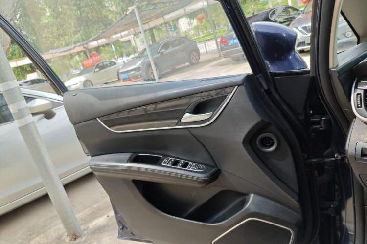 Used BYD Song MAX 2019 1.5T Automatic Smart Connect Prestige 7-Seater China VI Standard
