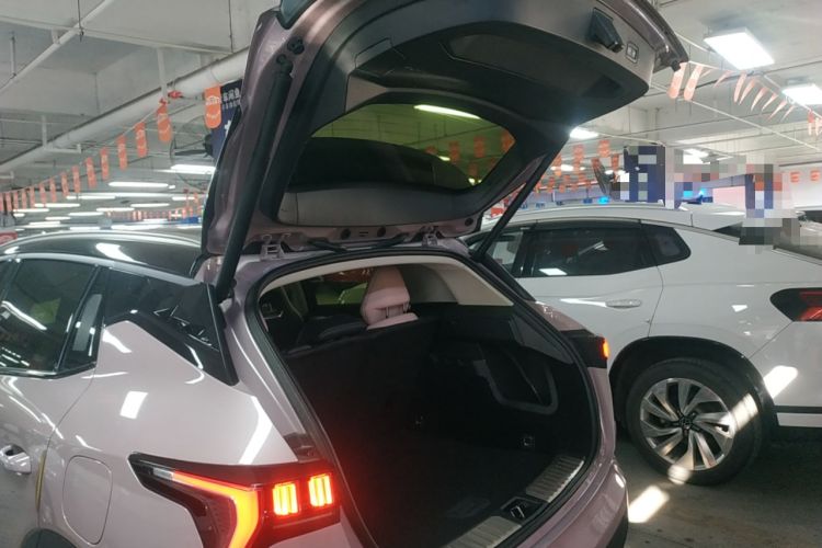 Used Lynk & Co 06 2021 1.5T Shero Pink Special Edition
