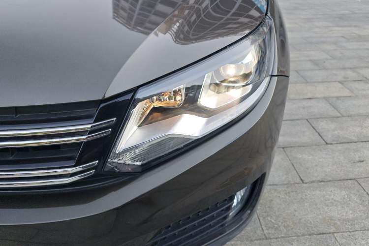 Used Volkswagen Tiguan 2015 1.8TSI Automatic Two-Wheel Drive Luxury Model