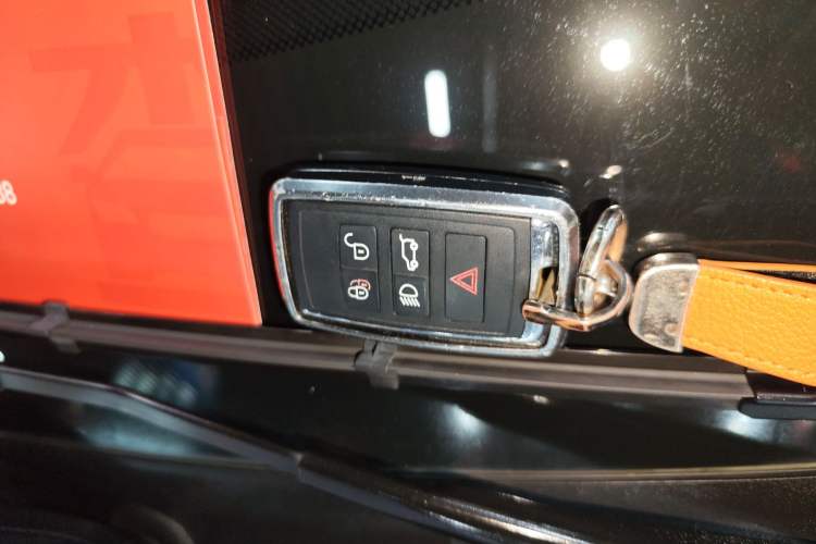 Used Jaguar XFL 2020 XFL 2.0T P200 Two-Wheel-Drive Rally Flag Edition
