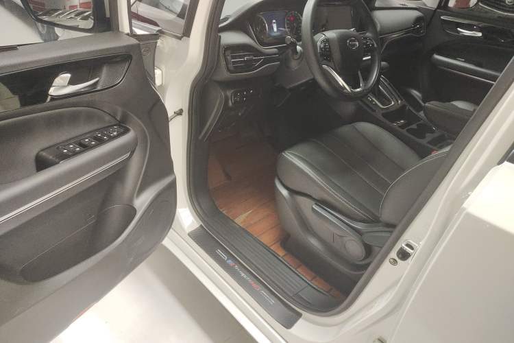 Used GAC Trumpchi M6 2019 270T DCT Luxury Edition (7-seater) China VI
