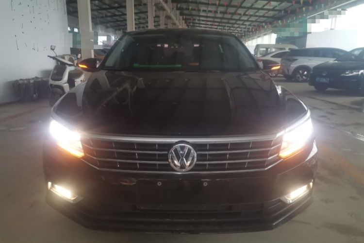 Used Volkswagen Passat 2017 330TSI DSG Luxury Edition
