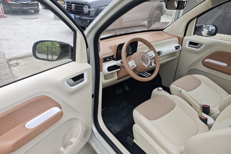 Used Wuling Hongguang MINIEV 2024 3rd Generation 215km Youth Edition
