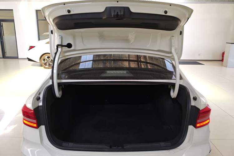 Used Volkswagen Lavida 2018 1.5L Automatic Fashion Edition China V Standard
