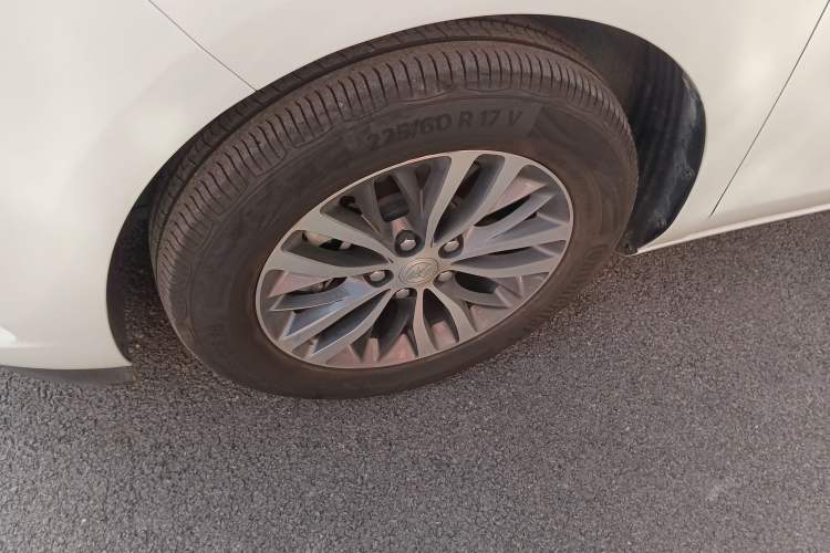 Used Buick GL8 2022 ES Landtrek 653T Comfort Edition
