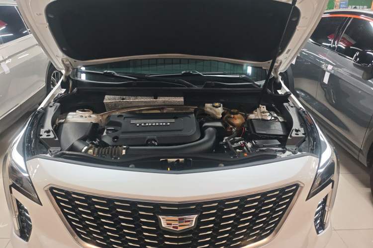 Used Cadillac XT4 2018 28T Two-Wheel-Drive Luxury Model