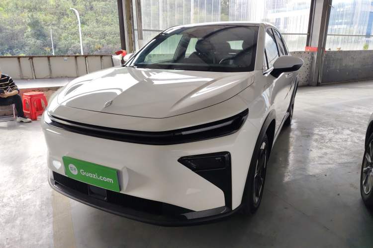 Used Livan Livan 7 2024 450km Executive Version
