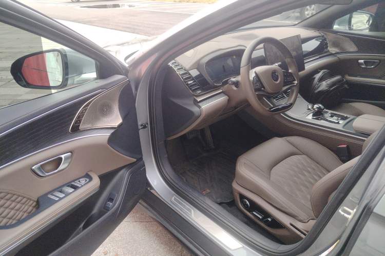 Used BYD Han 2023 DM-i Champion Edition 121KM Prestige Model
