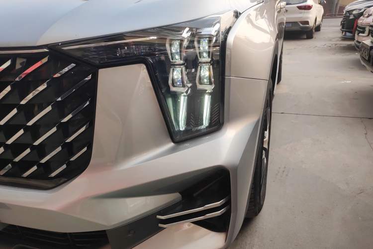 Used GAC Trumpchi GS8 2022 Linghang Series 2.0 TGDI Two-Wheel-Drive Luxury Smart Connectivity Version (7 Seats)
