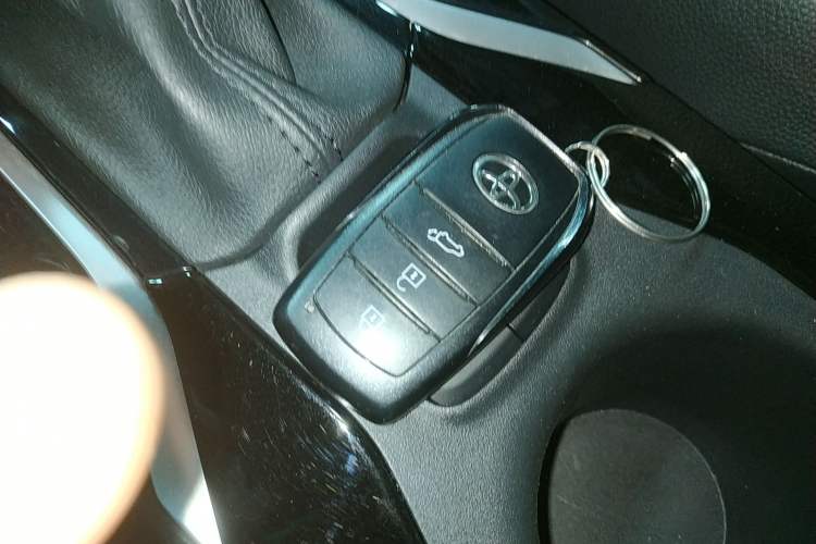 Used Toyota FRONTLANDER 2022 2.0L CVT Luxury PLUS Edition
