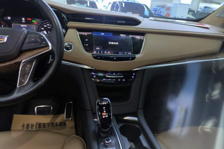 Used Cadillac XT5 2021 28T Four-Wheel Drive Platinum Sport Edition