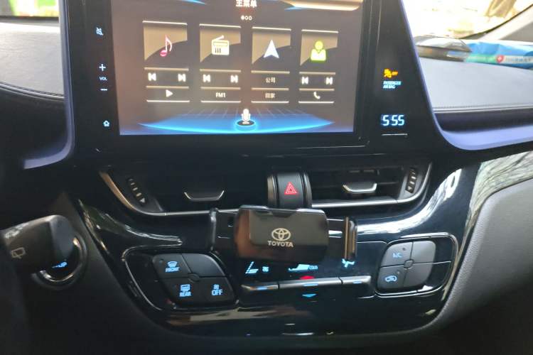 Used Toyota C-HR 2018 2.0L Leading with Sunroof China V Standard