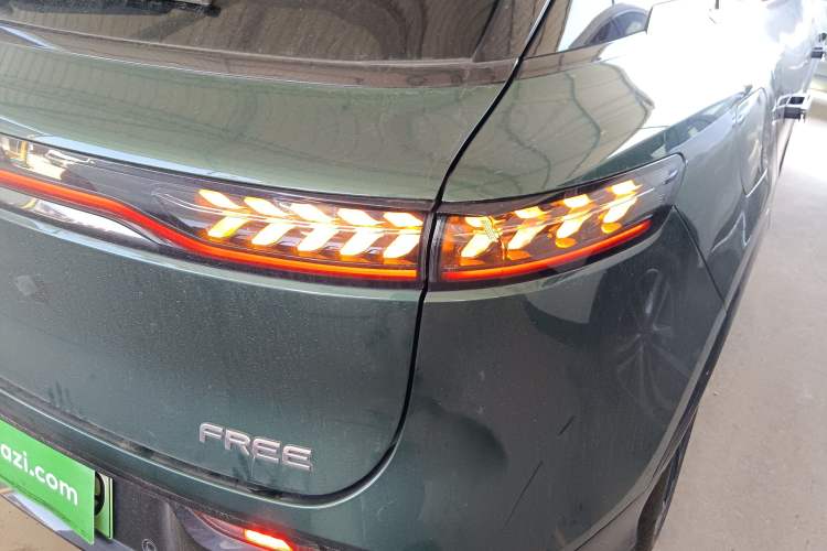 Used VOYAH FREE 2025 318 318 km Rear-Drive Touring Edition