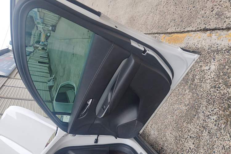 Used Cadillac XT4 2018 28T Two-Wheel Drive Leading Version