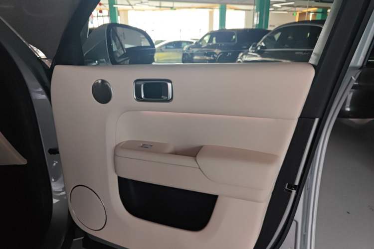 Used Li Auto L7 2024 Ultra Model
