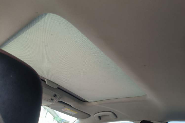 Used Volkswagen Golf 2017 1.6L Automatic Comfort Million-Vehicle Anniversary Edition