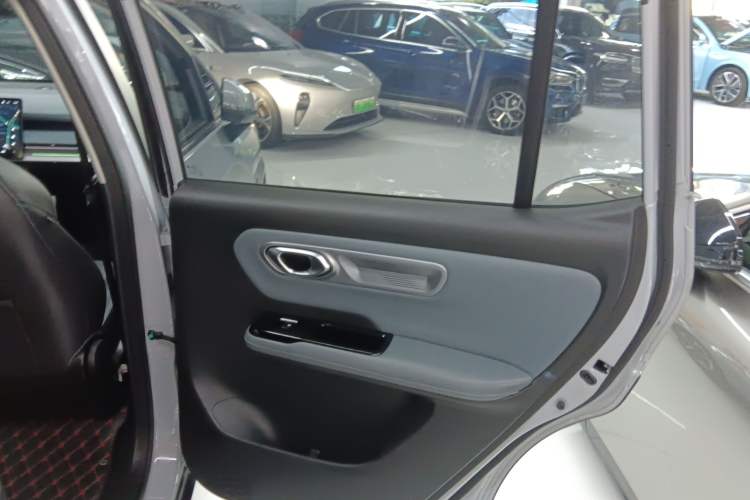 Used AION Y 2023 Plus 510 Smart Edition
