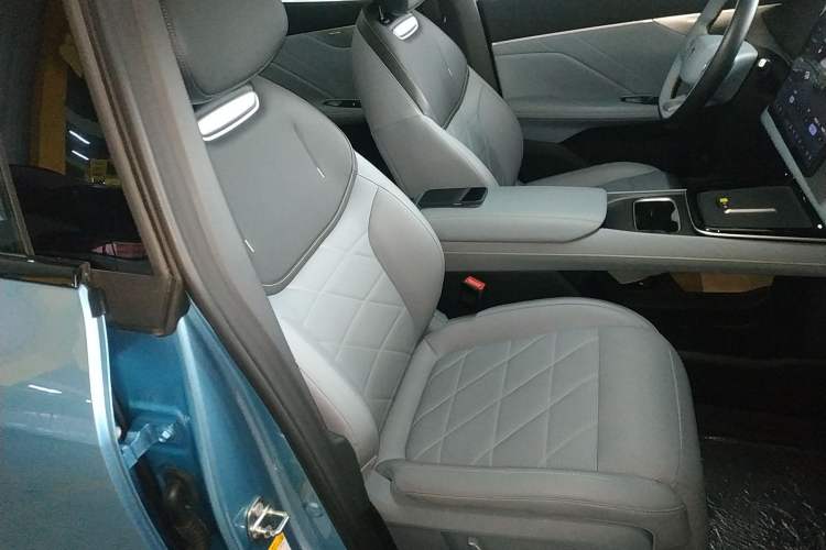 Used  S05 2024 200 Ultra Range-Extended Long-Range Version
