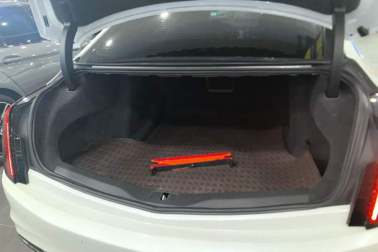 Used Cadillac CT6 2021 28T Luxury Version
