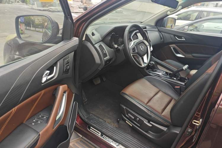 Used JMC Yusheng S350 2016 2.0T Automatic Two-Wheel Drive Gasoline Ultra-Luxury 5-Seater
