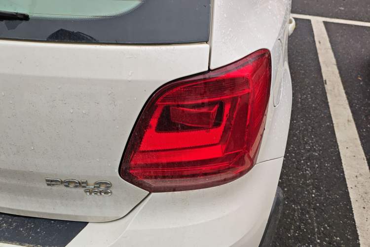 Used Volkswagen Polo 2018 1.5L Manual Drive-Comfort Model
