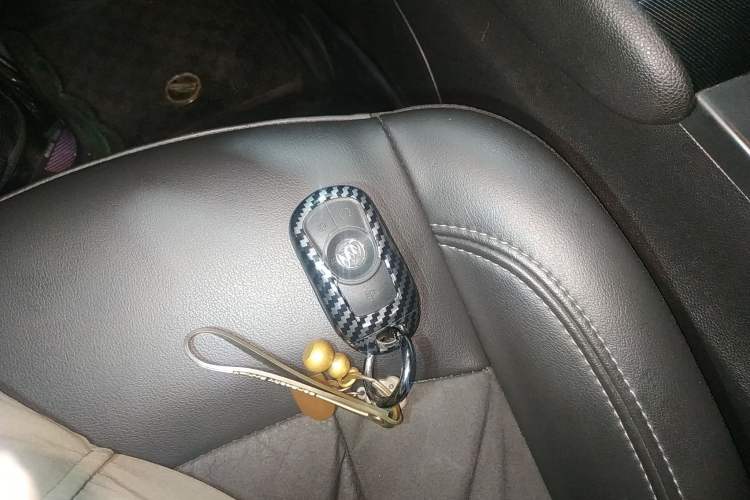 Used Buick Verano 2018 Sedan 20T Dual-Clutch Luxury Model
