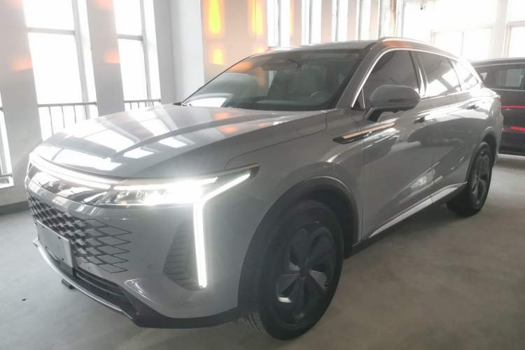 Used  Stellar 2023 400T Four-Wheel Drive Luxury Edition
