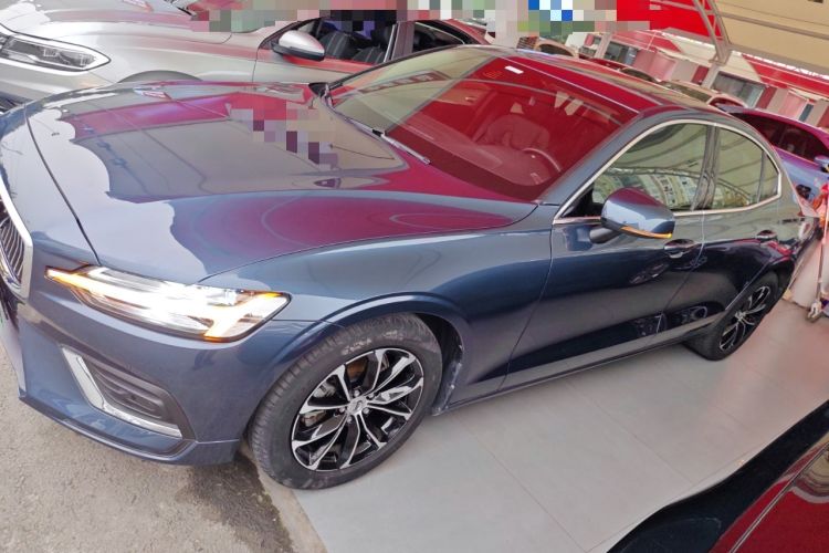 Used Volvo S60 2022 B4 Zhiyi Luxury Edition