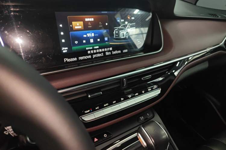 Used GAC Trumpchi M6 2021 PRO 270T Automatic Luxury Edition
