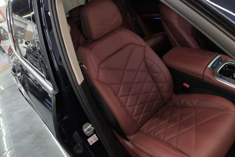 Used BMW X5 2022 Restyled xDrive 30Li Luxury Version M Sport Package