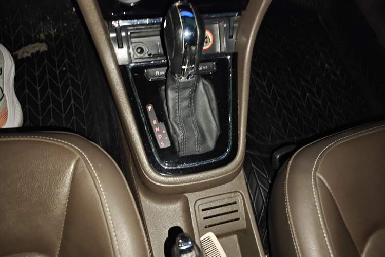 Used Volkswagen Bora 2014 1.6L Automatic Comfort Model
