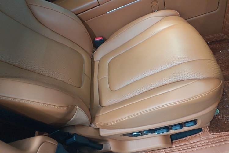 Used Hima AITO M9 2024 Range-Extended Ultra Version 42 kWh 6-Seater Model
