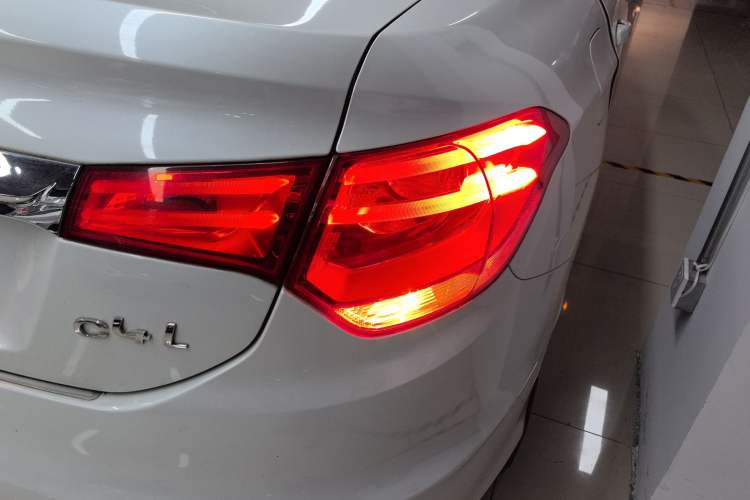 Used Citroen C4L 2015 1.2T Automatic Luxury Edition
