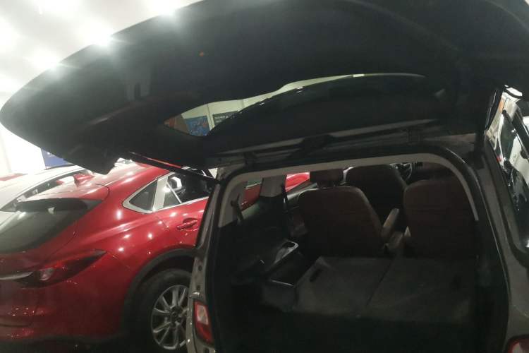 Used Buick GL6 2018 18T 6-Seater Prestige Model
