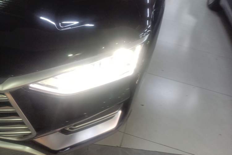 Used BYD e9 2021 Business Edition
