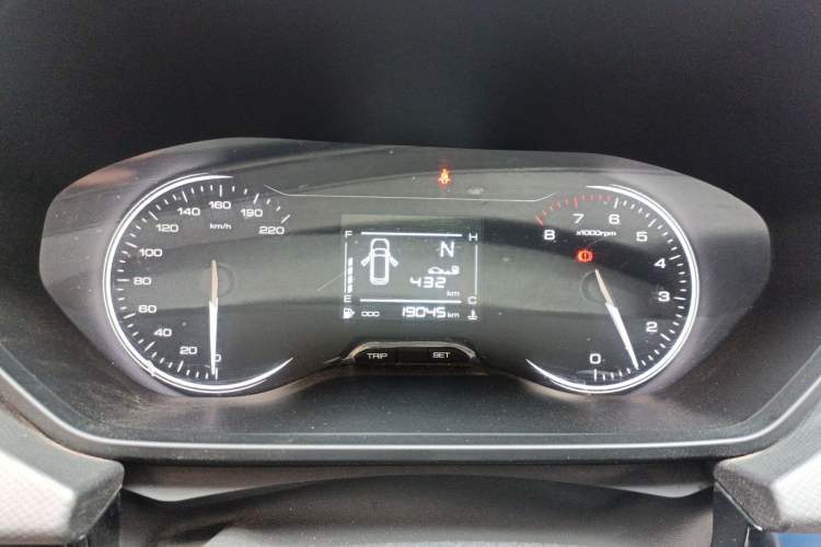 Used Wuling Alvez 2022 1.5L Manual Free-Style Model
