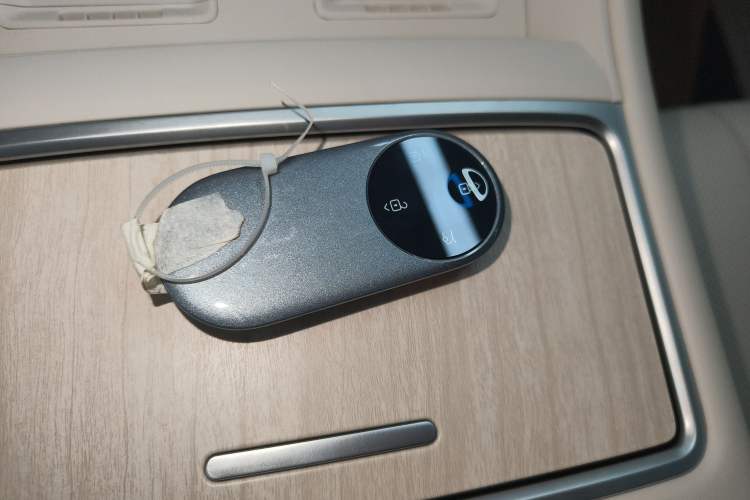 Used Hima Luxeed R7 2025 Range-Extended Version 251 km Max
