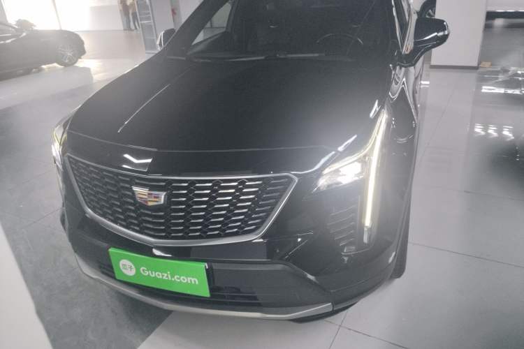 Used Cadillac XT4 2022 28T Two-Wheel-Drive Luxury Version
