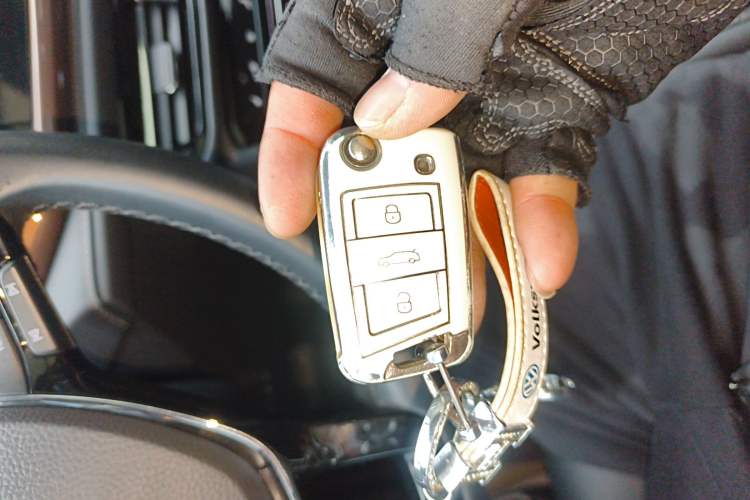 Used Volkswagen Tharu 2022 280TSI Two-Wheel-Drive Luxury Edition
