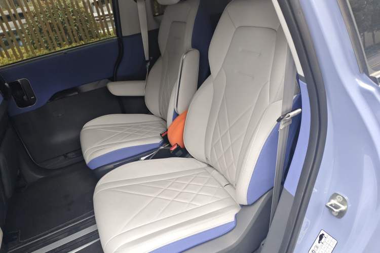 TDK.VehicleDetails.img