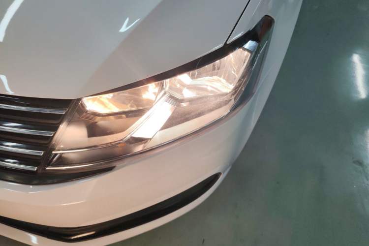 Used Volkswagen Lavida 2017 1.6L Automatic Fashion Edition
