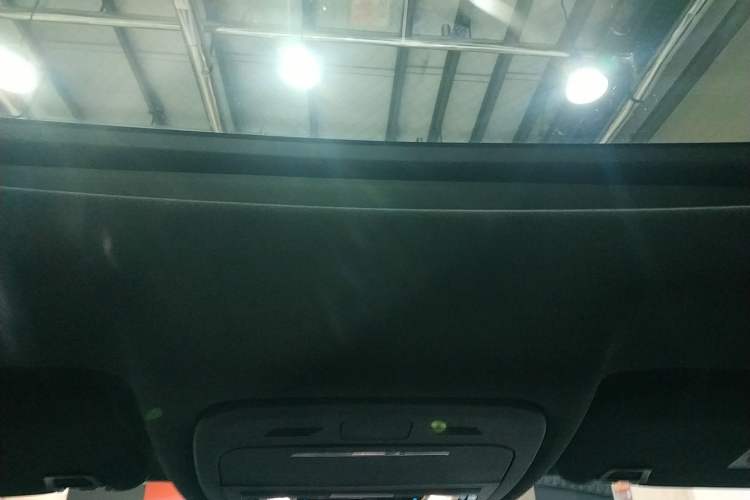 Used Ford Edge 2023 Ford Explorer L 2.0T EcoBoost E-Hybrid Four-Wheel Drive 7-Seater ST-Line
