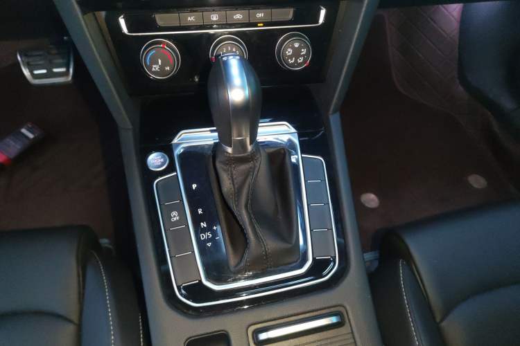 Used Volkswagen Magotan 2023 2 Million Units Limited-Edition 280TSI DSG Comfort Version
